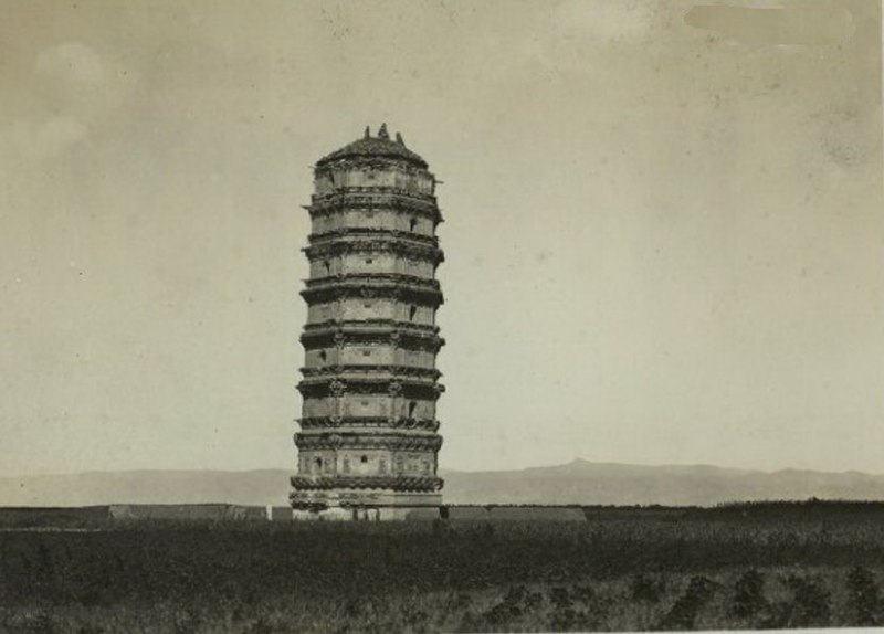 File:Wanbu-Huayanjing-Pagoda, Hohhot.jpg