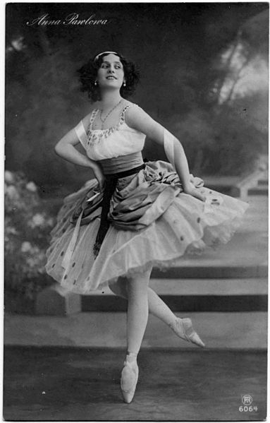 Archivo:Anna Pavlova 1912.jpg