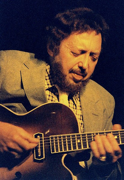 File:Barney Kessel 2.jpg