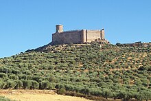 Castillo Puebla Alcocer.jpg