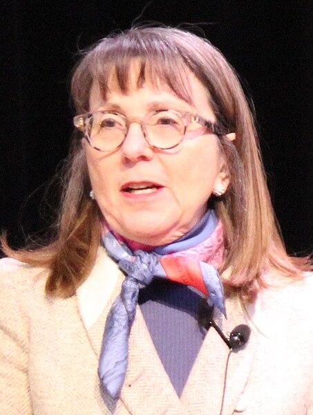 File:Lisa Feldman Barrett (cropped).jpg