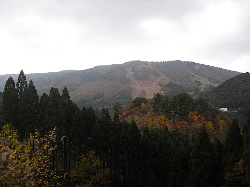 Archivo:Mt.Osorakan.jpg