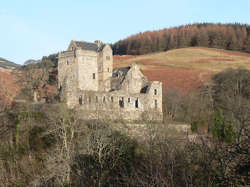 File:Castle Campbell 01.jpg