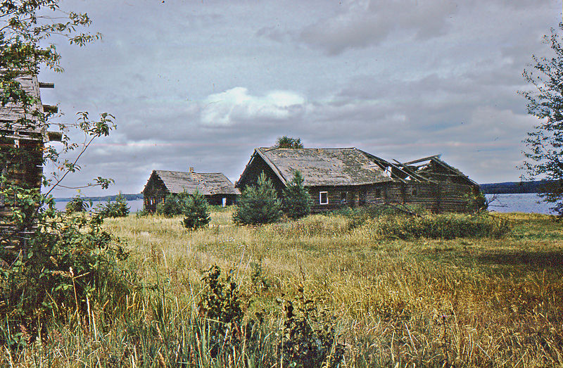 File:Deserted village.jpg