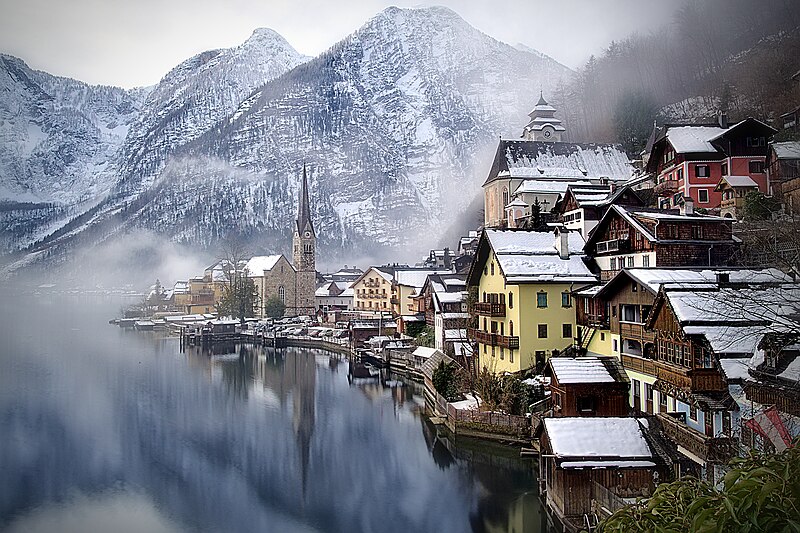 File:Hallstatt winter.jpg