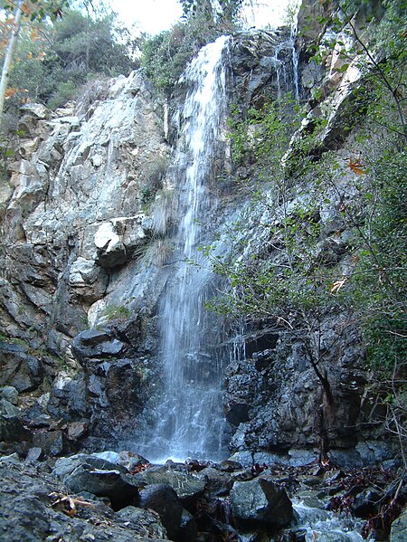 File:Kalidonia Waterfall.JPG