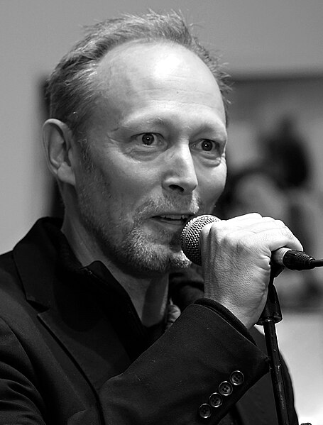 Файл:Lars Mikkelsen cropped.jpg