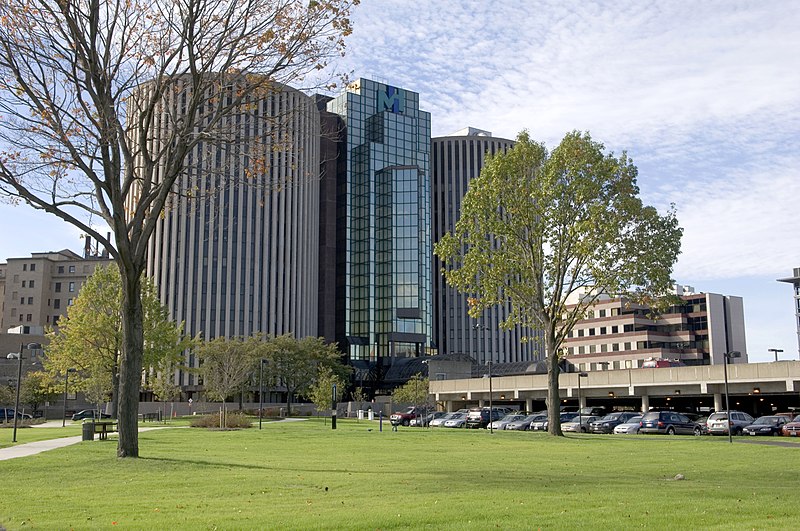 File:MetroHealth Medical Center, Cleveland.jpg