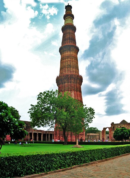 Файл:Qutub Minar.jpg