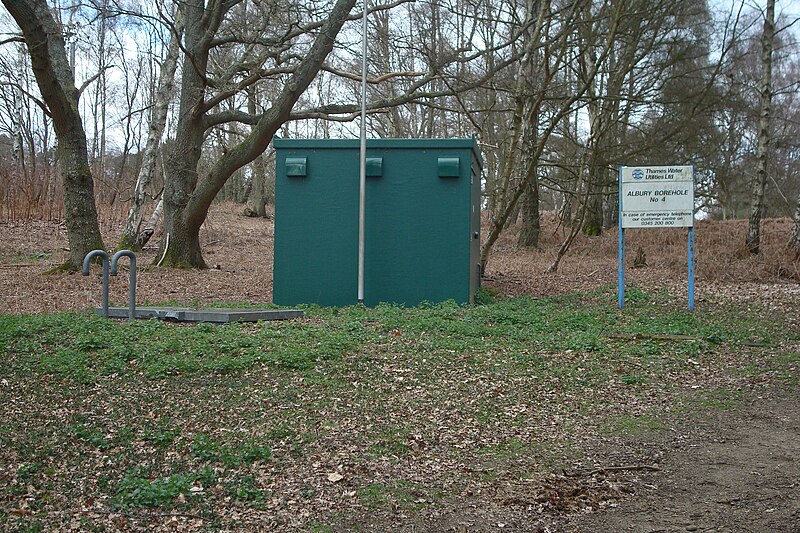 File:AlburyBoreHole.jpg