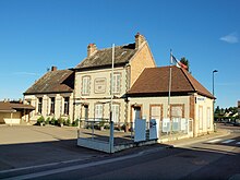 Fouchères-FR-89-mairie-02.jpg