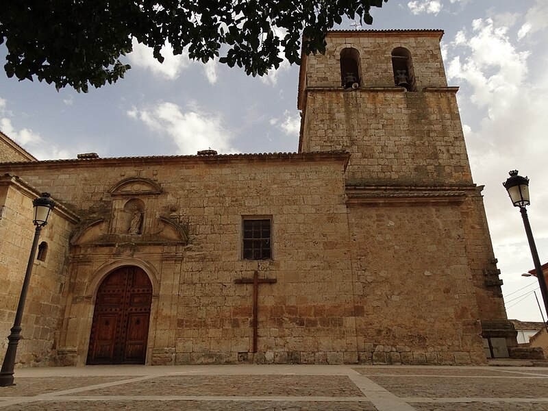 Archivo:Iglesia de Iniesta.jpg