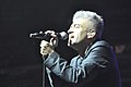 Jorge González Voz y bajo