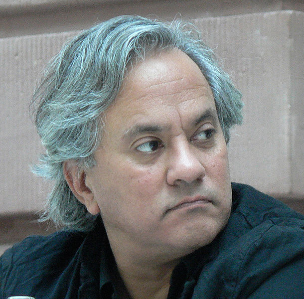 File:Kapoor cropped.jpg