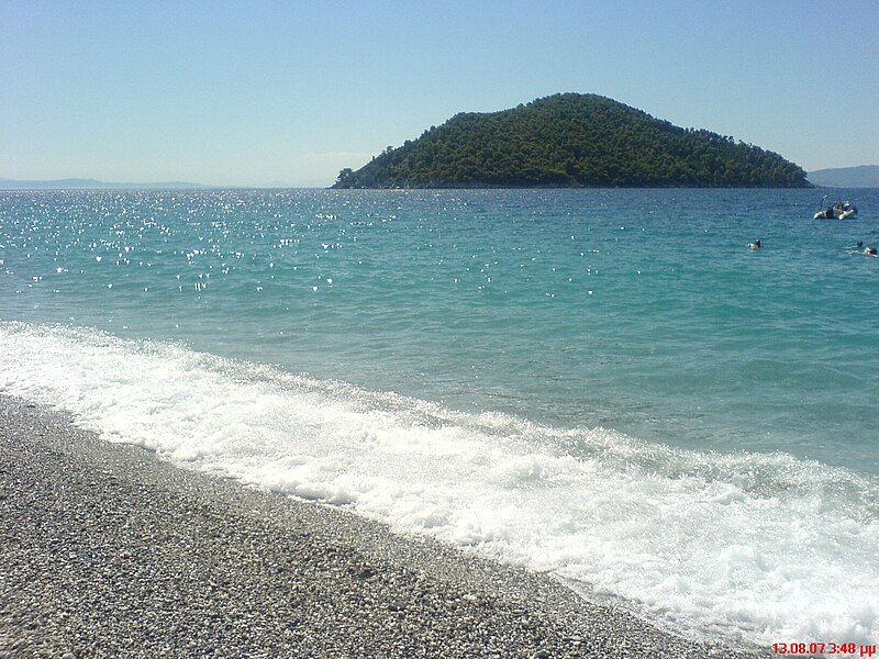 Файл:Milia beach Skopelos.jpg