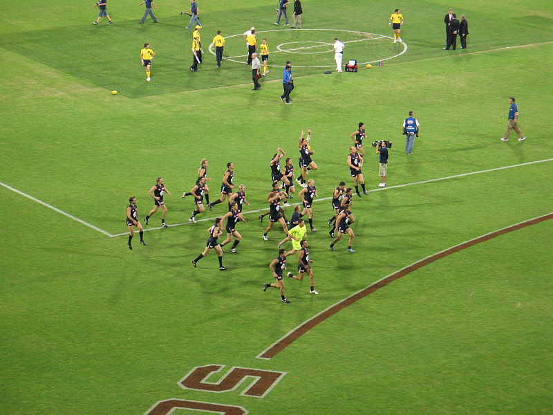 File:Carlton FC warmup.jpg