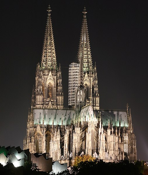 File:Colognecathedralatnight.JPG