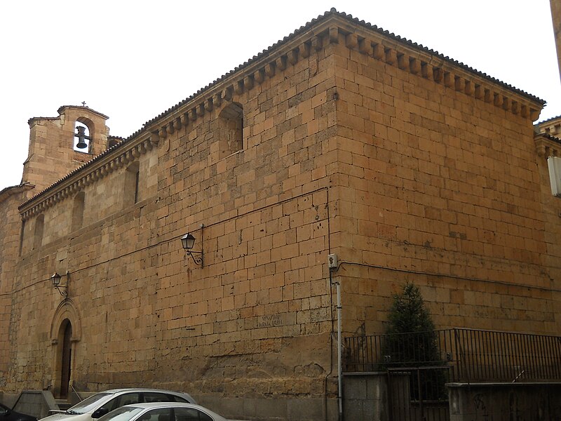 Archivo:Convento Isabeles Salamanca.jpg