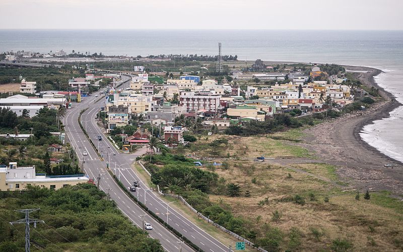 File:Fangshan overlook closer.jpg