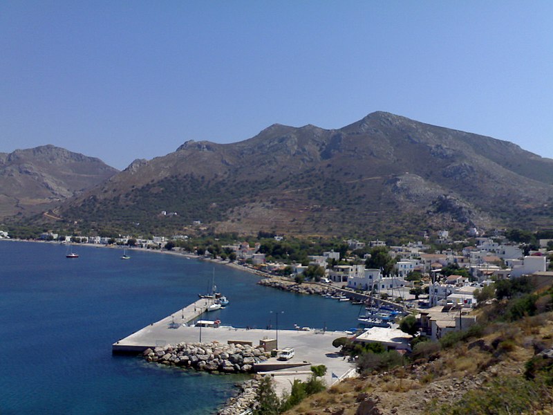 Archivo:Livadhia Tilos 2.jpg