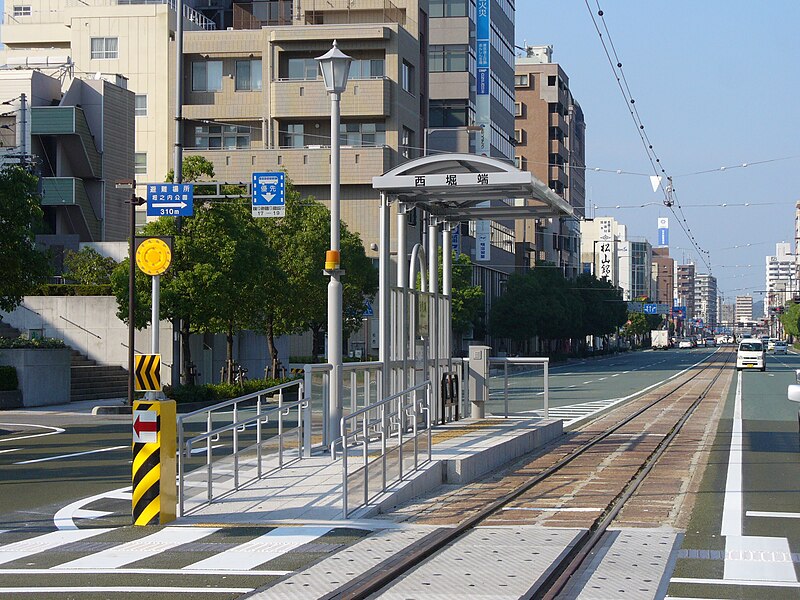 File:Nishihoribata-platform1.JPG