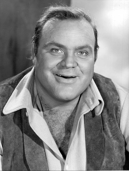 File:Dan Blocker Bonanza 1968.JPG