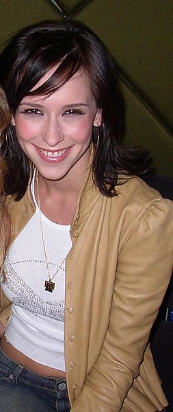 File:JenniferLoveHewitt.jpg