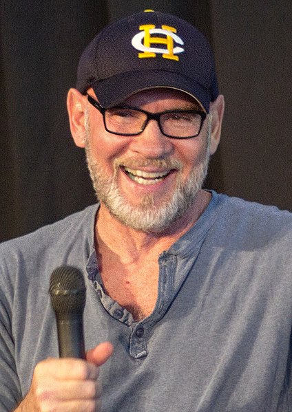 Файл:Mitch Pileggi Wellington 2013.jpg