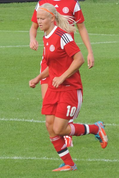 File:Pernille Harder 2013 No4.JPG