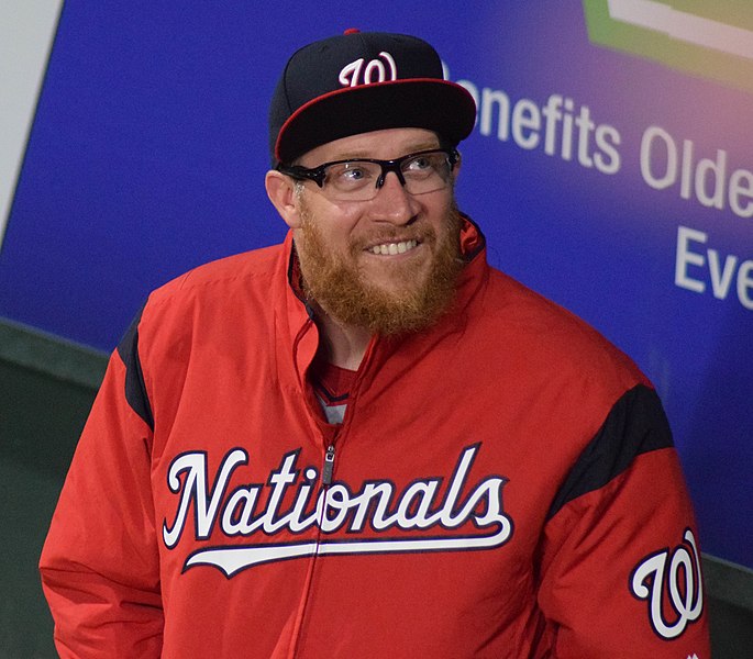 File:Sean Doolittle (40616781543) (cropped).jpg