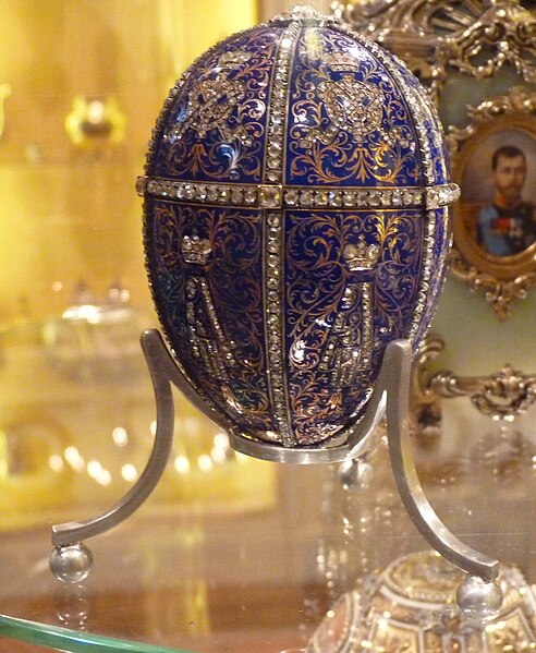 Файл:Twelve Monogram (Fabergé egg).jpg