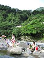 Children playing in the Wulai River