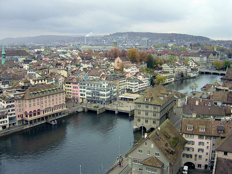 Archivo:Zürich river.jpg