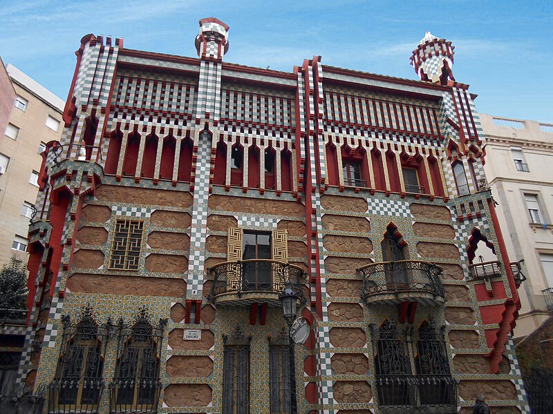 Archivo:Gaudí - Casa Vicens.JPG