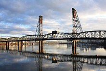 Hawthorne Bridge.jpg