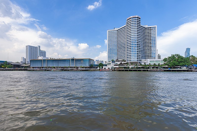 File:River City Bangkok Day.jpg