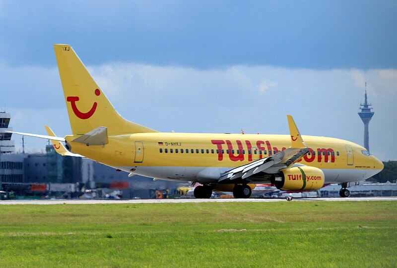 Файл:TUIfly Boeing 737-7K5 D-AHXJ-2.jpg