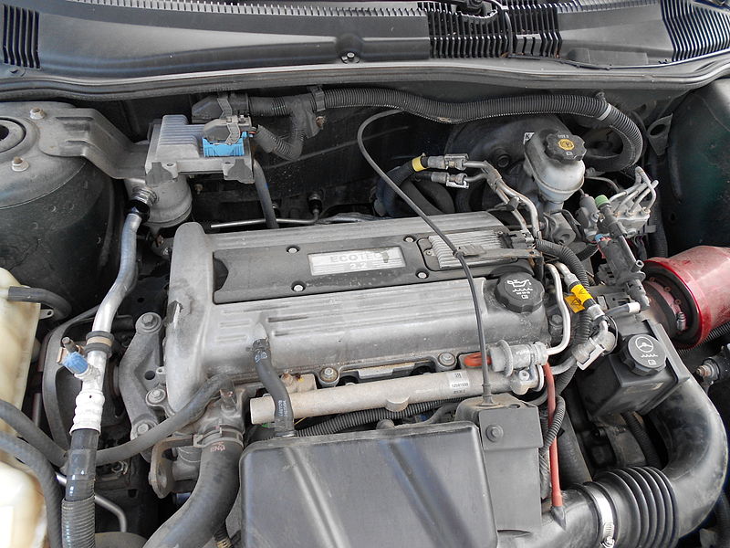 Файл:2003CavalierL61Engine.jpg