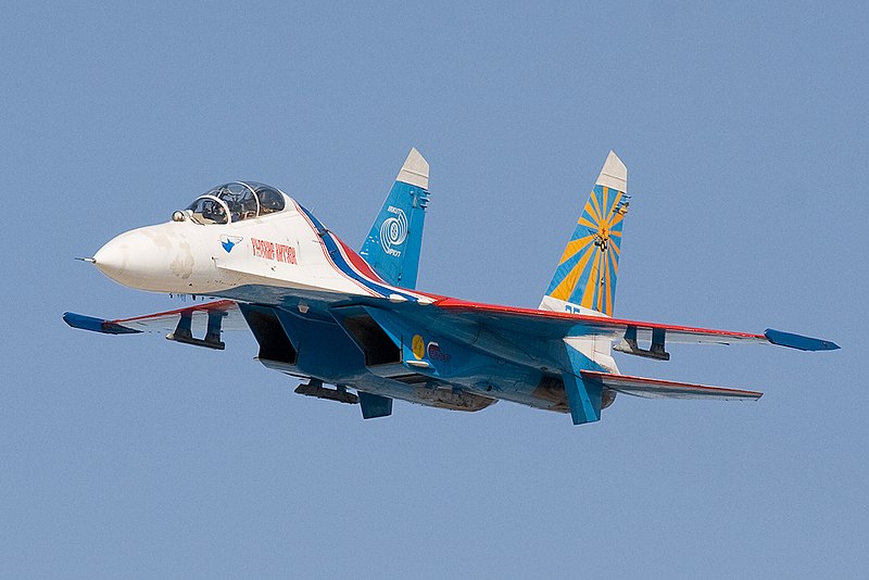 File:Su-27 low pass.jpg