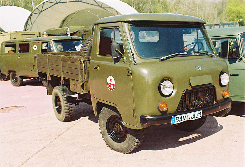 Файл:Uaz-452-1.jpg