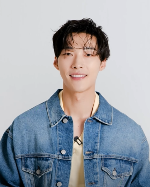 File:20230331 우도환 Woo Do-hwan.png