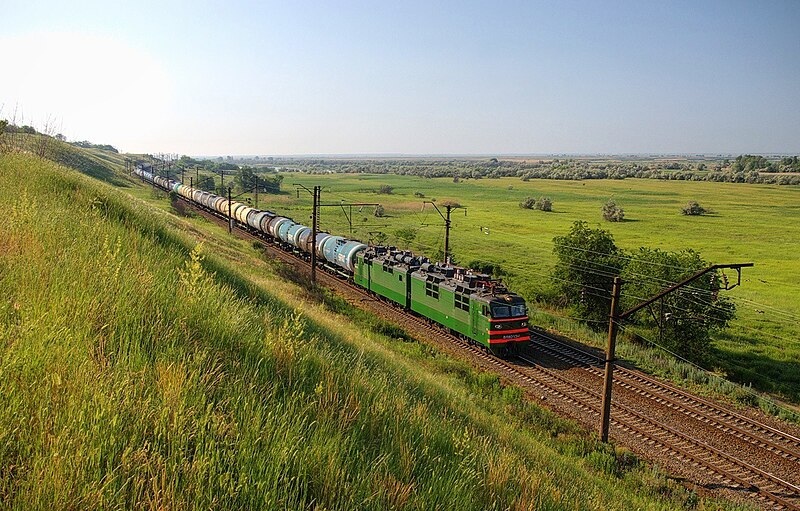 Файл:Electric locomotive VL80T-1341.jpg