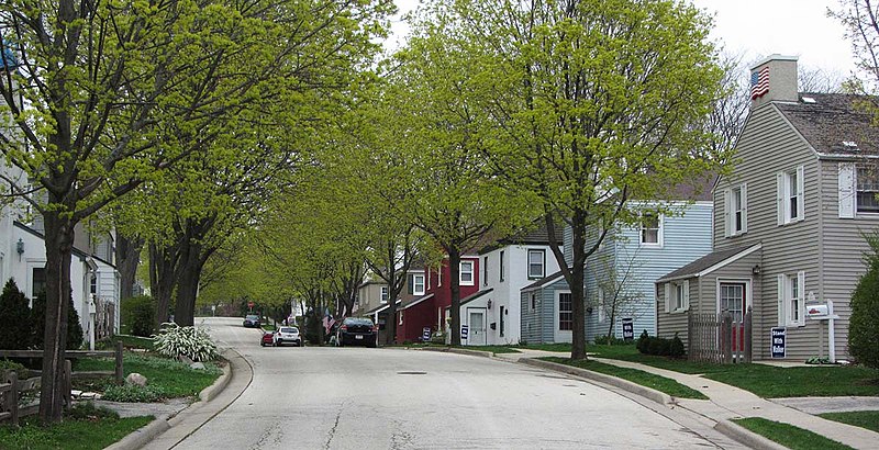 File:Greendale WI Mar2012.jpg