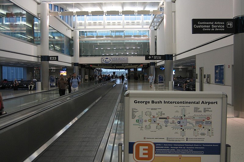 File:Houston Bush Airport.jpg