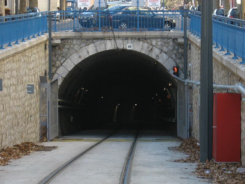 File:Marseille tramtunnel.jpg