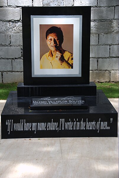 File:Max Soliven grave.jpg