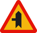 TP-1b Intersection with priority on the road on the left