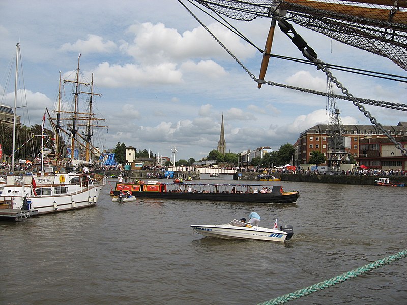 Archivo:Bristol harbour festival.jpg