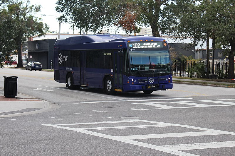 File:Lynx 102 bus Orlando.jpg