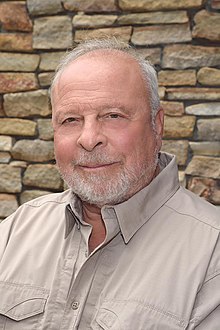 A picture of Nelson Demille, an American author.